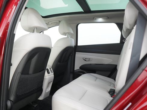 Used 2025 Hyundai Tucson Limited AWD/4WD image 18