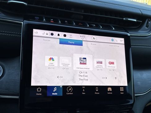 Used 2023 Jeep Grand Cherokee Overland w/ Luxury Tech Group IV image 36