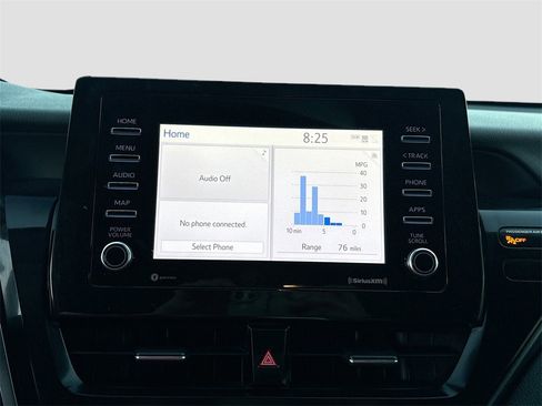 Used 2022 Toyota Camry SE image 14