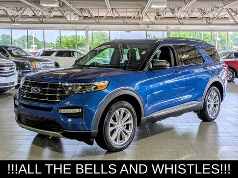 Used 2023 Ford Explorer XLT w/ Equipment Group 202A AWD/4WD image 4