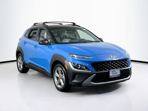 Used 2023 Hyundai Kona SEL image 3