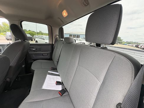 Used 2024 RAM 1500 Classic SLT AWD/4WD image 19
