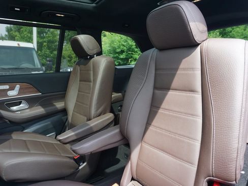 Certified 2023 Mercedes-Benz GLS 580 4MATIC image 45