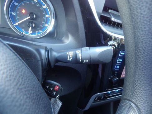 Used 2017 Toyota Corolla LE w/ Carpet Mat Package (TMS) FWD image 16