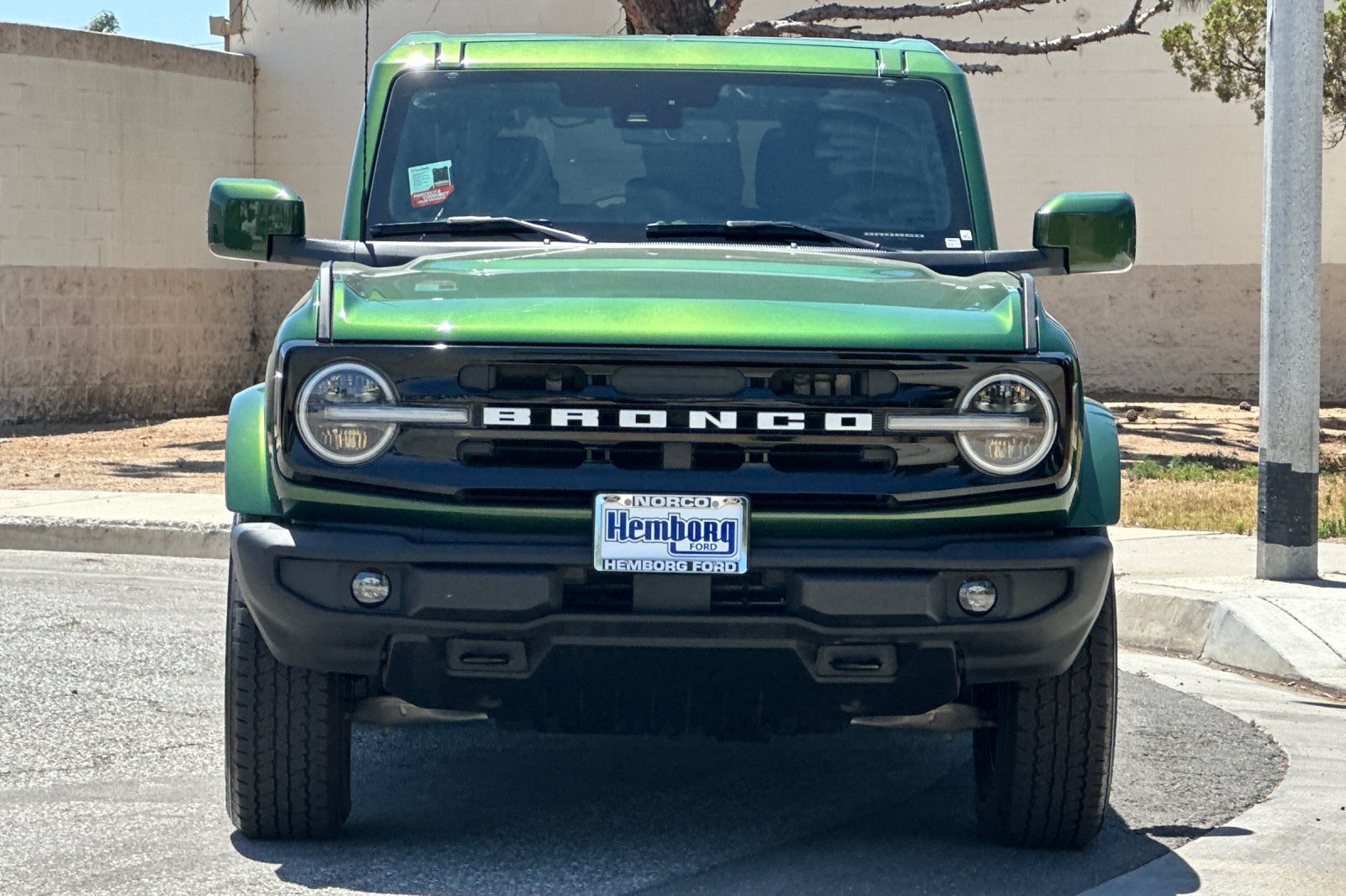 Used 2025 Ford Bronco Outer Banks AWD/4WD image 9