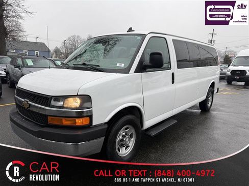 Used 2019 Chevrolet Express 3500 LT w/ LT Preferred Equipment Group image 3