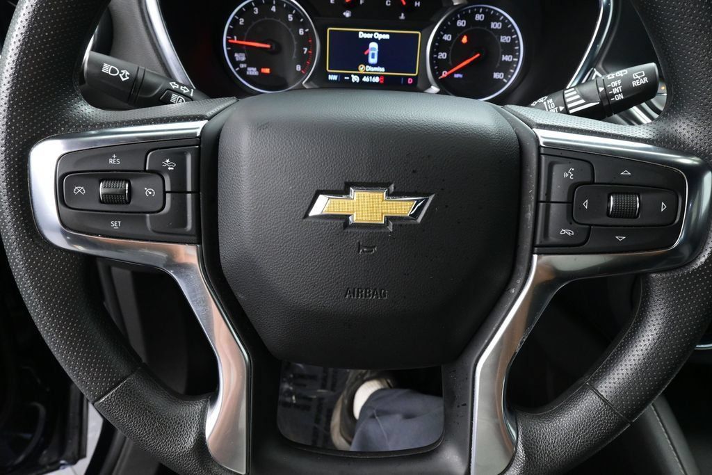 Used 2025 Chevrolet Blazer LT FWD image 34