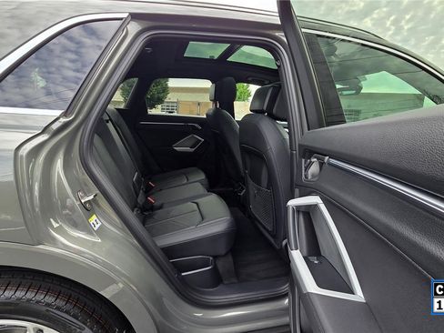 Used 2023 Audi Q3 2.0T Premium Plus w/ Premium Plus Package AWD/4WD image 36