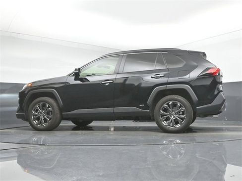 Used 2022 Toyota RAV4 Limited image 36