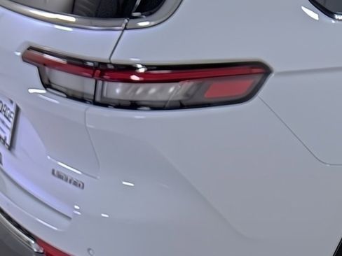 New 2025 Jeep Grand Cherokee L Limited image 13