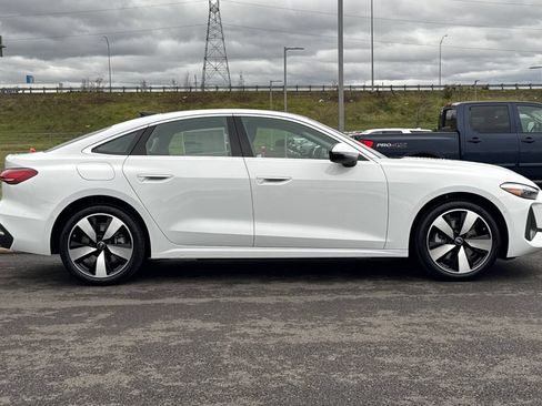 Used 2025 Audi A5 2.0T Premium w/ Convenience Package AWD/4WD image 2