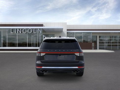 New 2026 Lincoln Aviator 2WD image 5