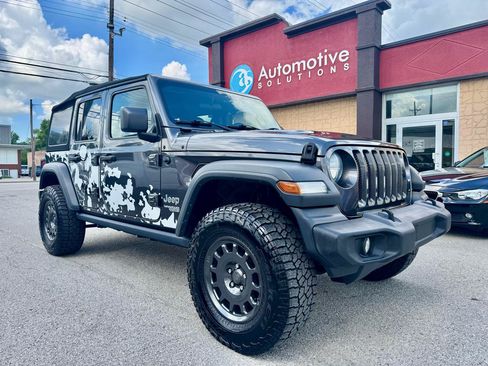 Used 2019 Jeep Wrangler Unlimited Sport S AWD/4WD image 1