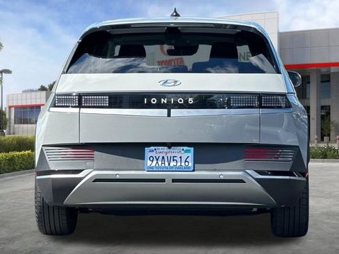 Used 2024 Hyundai Ioniq 5 SE RWD image 5