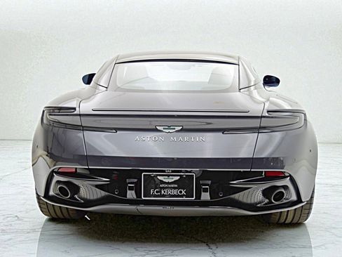 Used 2024 Aston Martin DB12 Coupe image 14