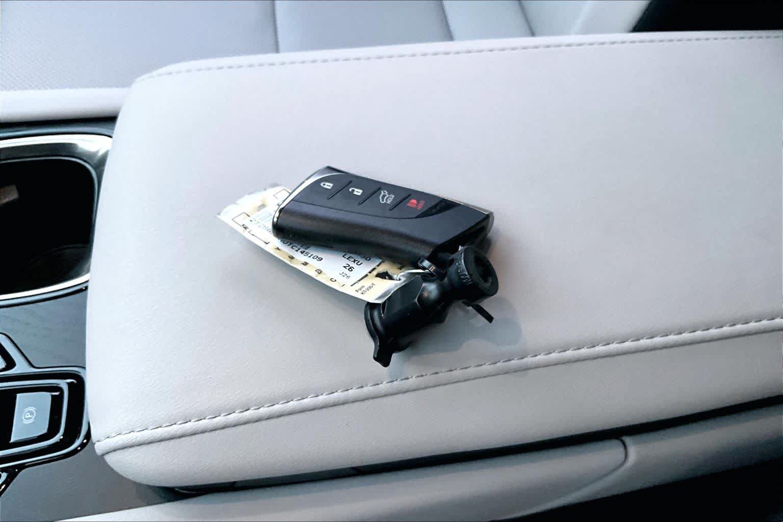 Certified 2026 Lexus RX 350 Premium w/ Accessory Package (Z1) AWD/4WD image 35