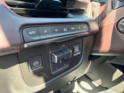 Used 2023 Cadillac Escalade Sport Platinum AWD/4WD image 34