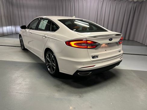Used 2020 Ford Fusion Titanium image 5