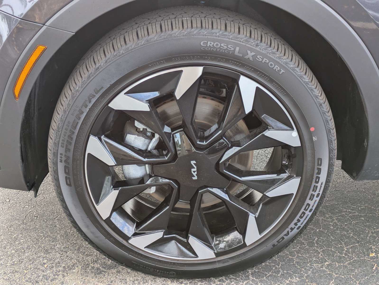 Certified 2026 Kia Sorento EX FWD image 9