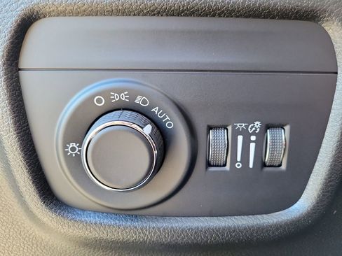 New 2025 Jeep Grand Cherokee Laredo X image 23