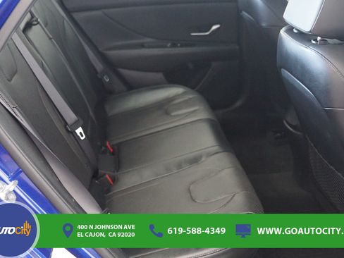 Used 2021 Hyundai Elantra Limited FWD image 13