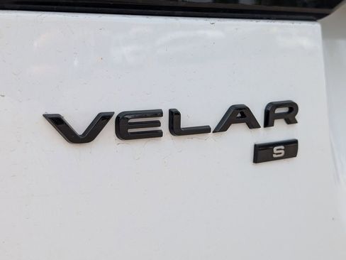 Used 2021 Land Rover Range Rover Velar S AWD/4WD image 13