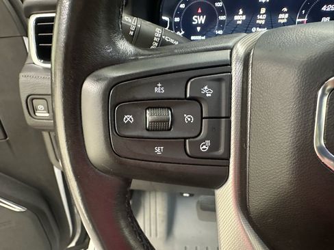 Used 2022 GMC Yukon XL Denali AWD/4WD image 38