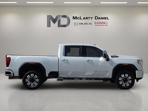 Used 2022 GMC Sierra 2500 Denali w/ Denali Ultimate Package AWD/4WD image 15