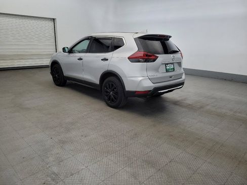 Used 2018 Nissan Rogue S image 3