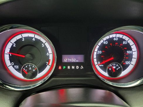 Used 2016 Dodge Grand Caravan SE FWD image 23
