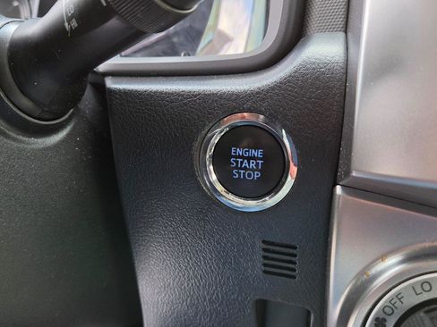 Used 2024 Toyota 4Runner SR5 image 30