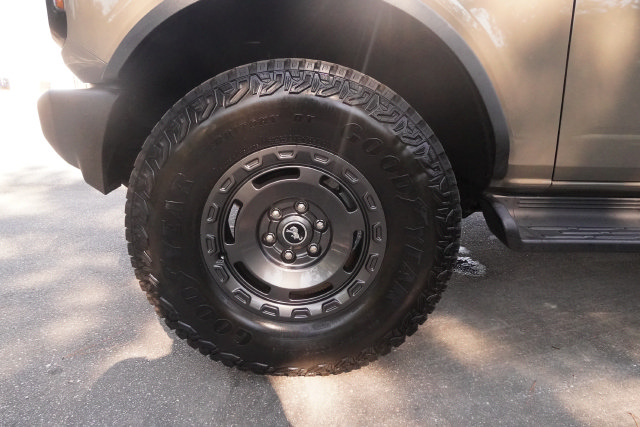 Used 2025 Ford Bronco Outer Banks w/ Sasquatch Package AWD/4WD image 34