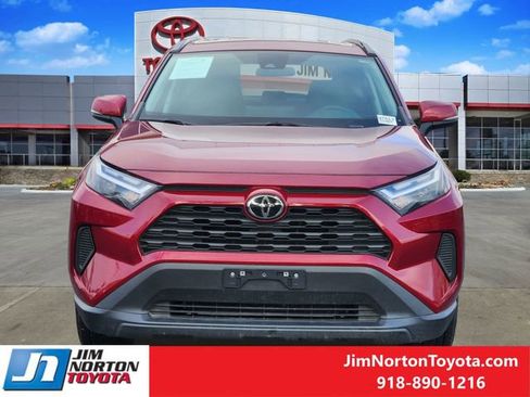 Used 2023 Toyota RAV4 XLE image 2