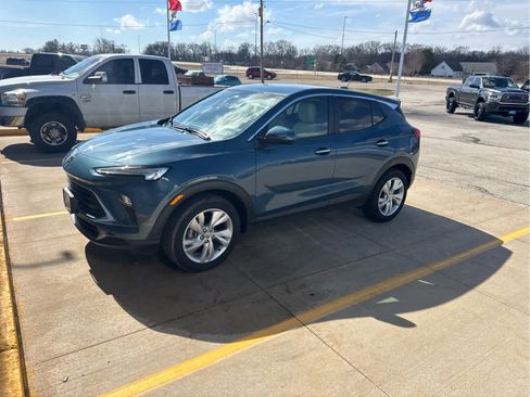 Used 2024 Buick Encore GX Preferred image 1