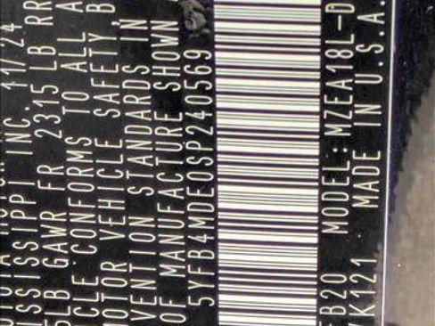 Used 2025 Toyota Corolla LE image 22