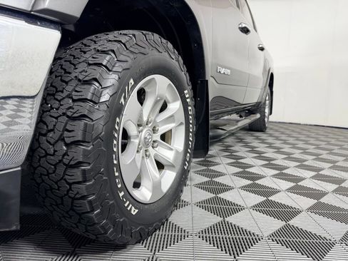 Used 2020 RAM 1500 Laramie w/ Off Road Group AWD/4WD image 10