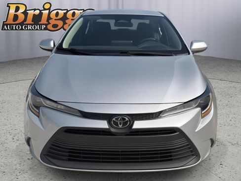 Used 2024 Toyota Corolla LE FWD image 9