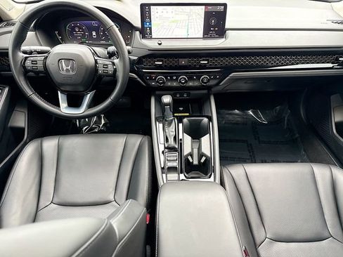 Used 2024 Honda Accord Touring image 23