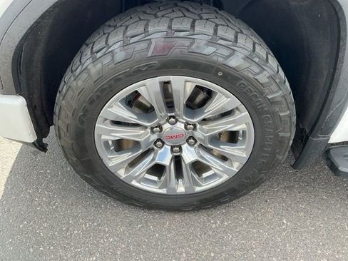 Used 2021 GMC Sierra 1500 Denali w/ Driver Alert Package II image 10