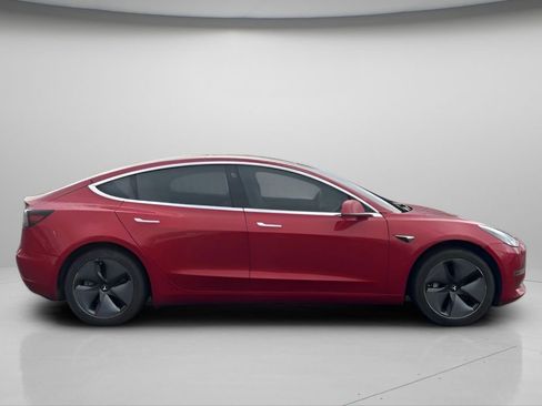Used 2018 Tesla Model 3 Long Range image 3