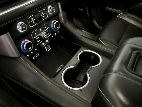 Used 2021 GMC Yukon SLT image 16