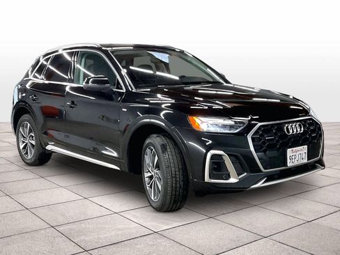 Certified 2023 Audi Q5 2.0T Premium Plus w/ Premium Plus Package image 2