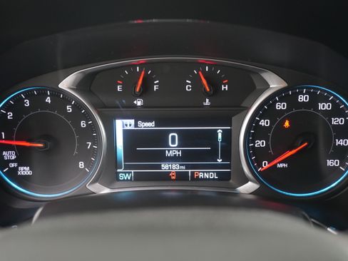 Used 2018 Chevrolet Equinox Premier FWD image 17