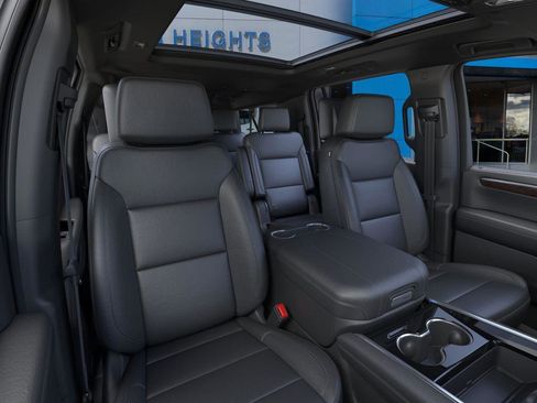 New 2026 Chevrolet Suburban Z71 w/ Z71 Off-Road Package image 16