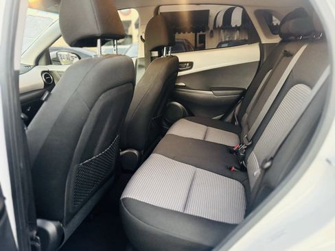 Used 2021 Hyundai Kona SEL w/ Cargo Package image 21