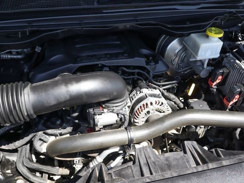 Used 2020 RAM 1500 Laramie w/ Sport Appearance Package AWD/4WD image 14