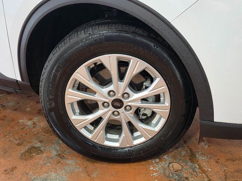 Used 2025 Ford Escape Active w/ Cold Weather Package image 12