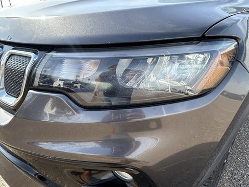 Used 2022 Jeep Compass Limited image 10