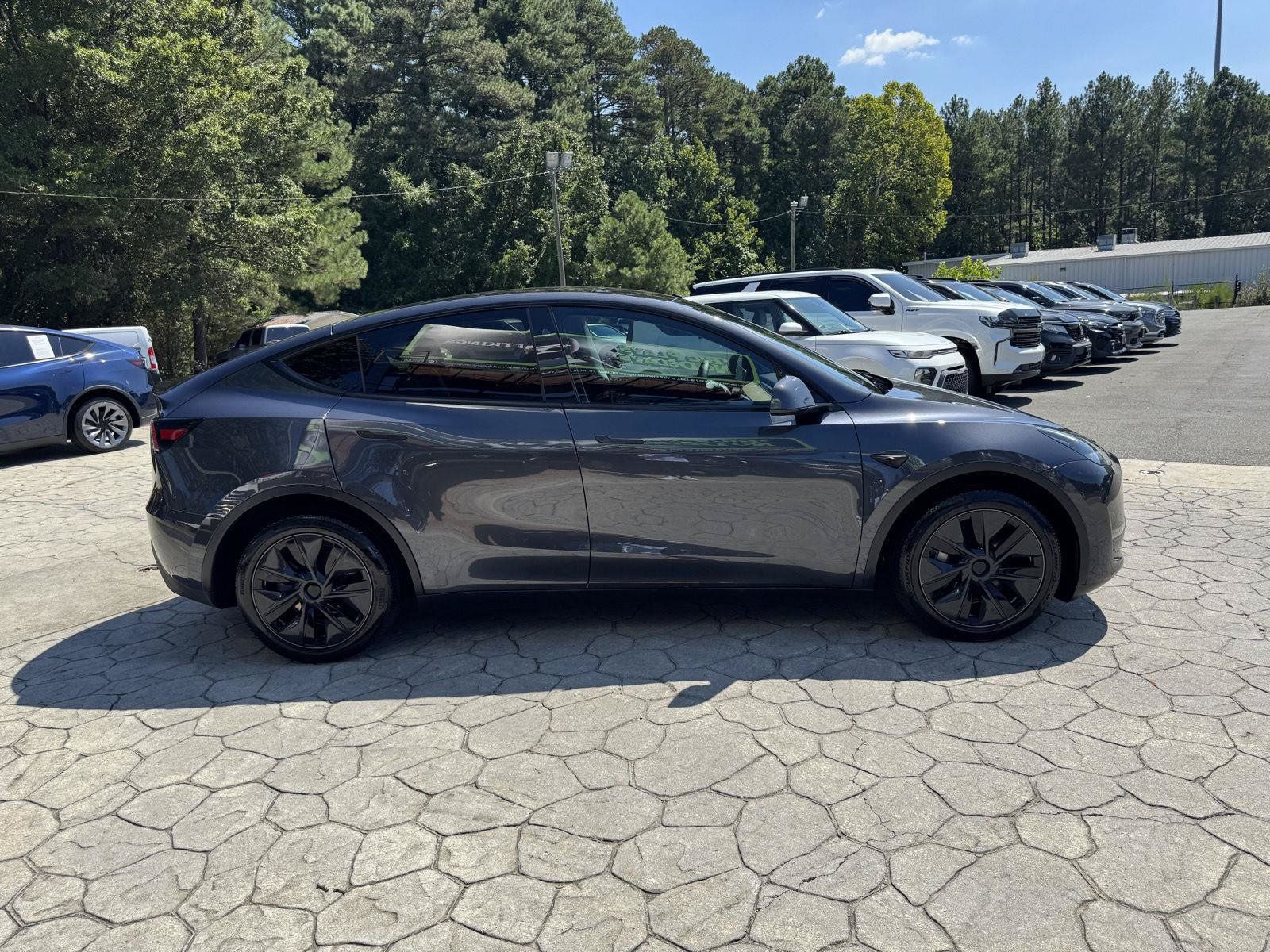 Used 2024 Tesla Model Y Long Range AWD/4WD image 19