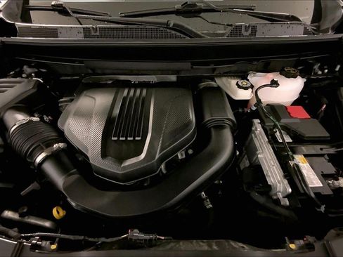 Used 2026 GMC Acadia Elevation w/ Elevation Premium Package FWD image 10